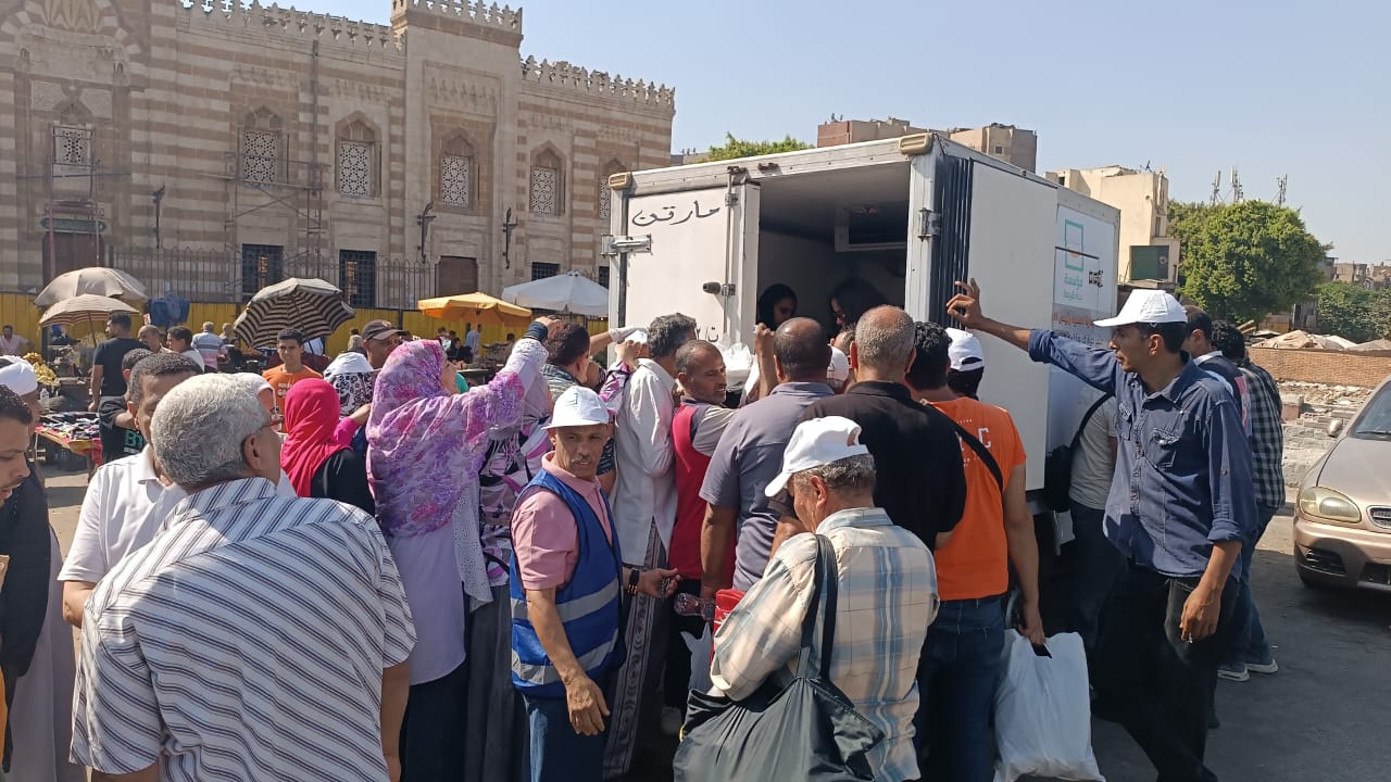 اقبال المواطنيين على المنفذ