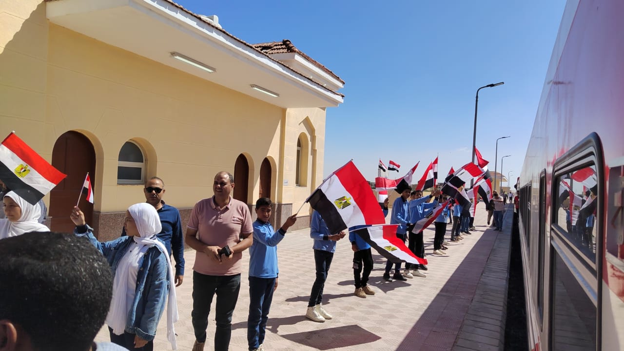 قطار سيناء يصل محطة رمانة