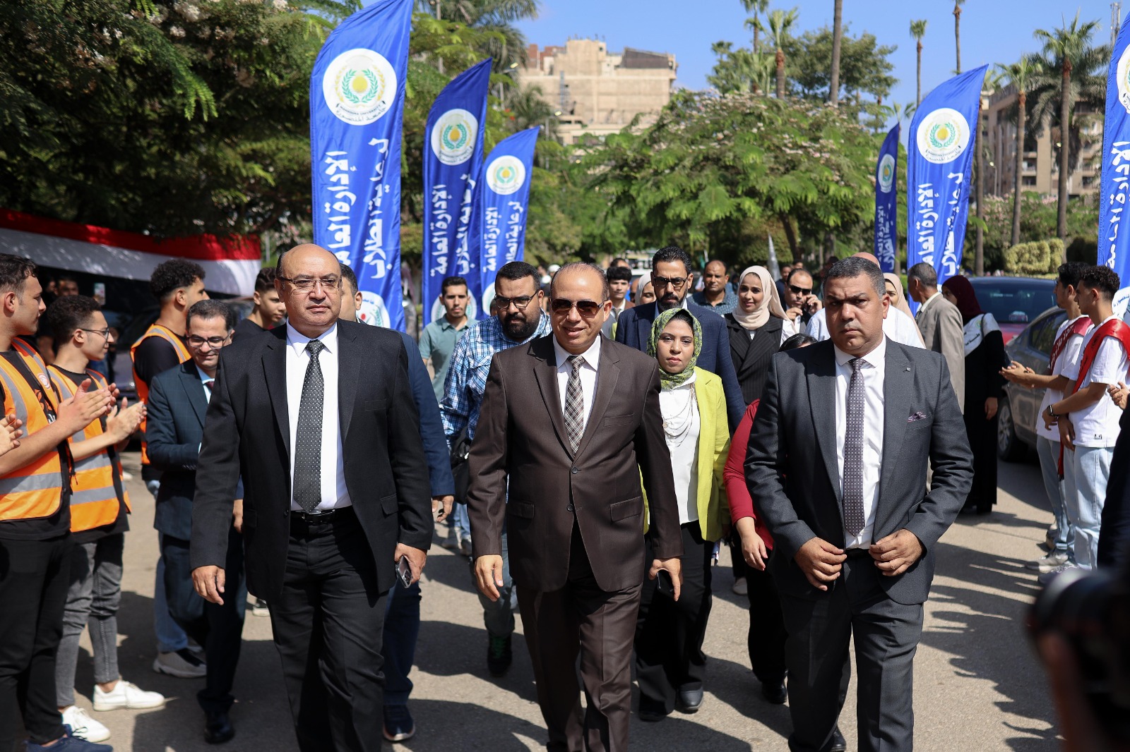 رئيس الجامعة في انطلاق مبادرة بداية