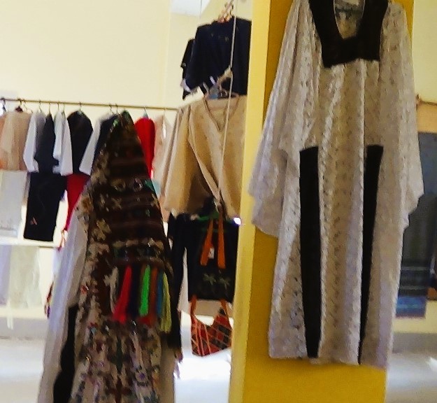 صناعة الملابس السيوية التراثية