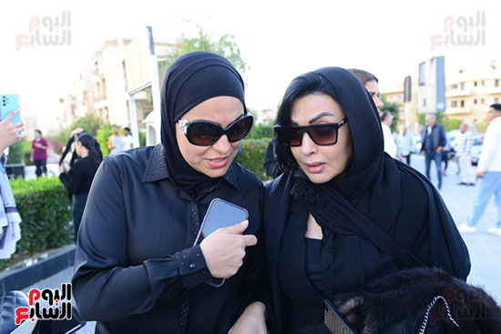 تشييع والدة الإعلامية مفيدة شيحة (3)