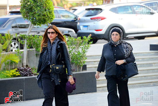 تشييع والدة الإعلامية مفيدة شيحة (6)