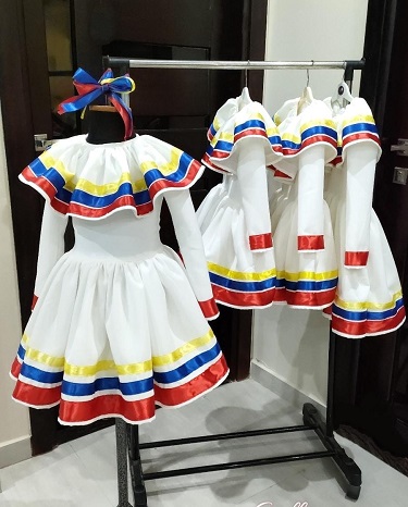 تصميم الفساتين