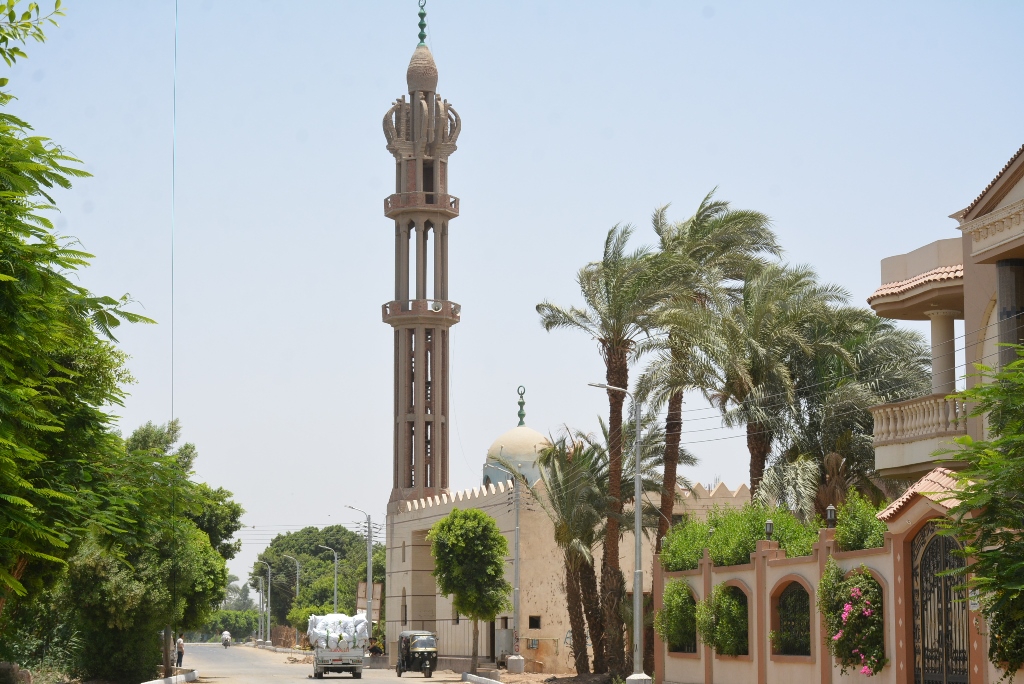 مسجد القرية