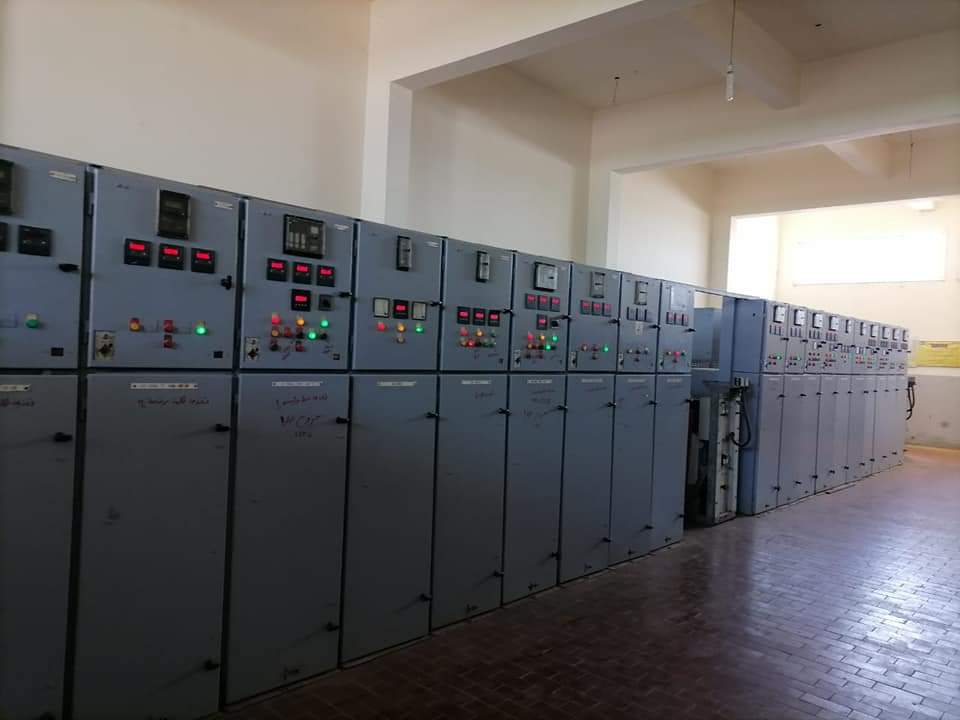 اللوحات الكهربائية ومحطات التحكم اللوحات الكهربائية ومحطات التحكم