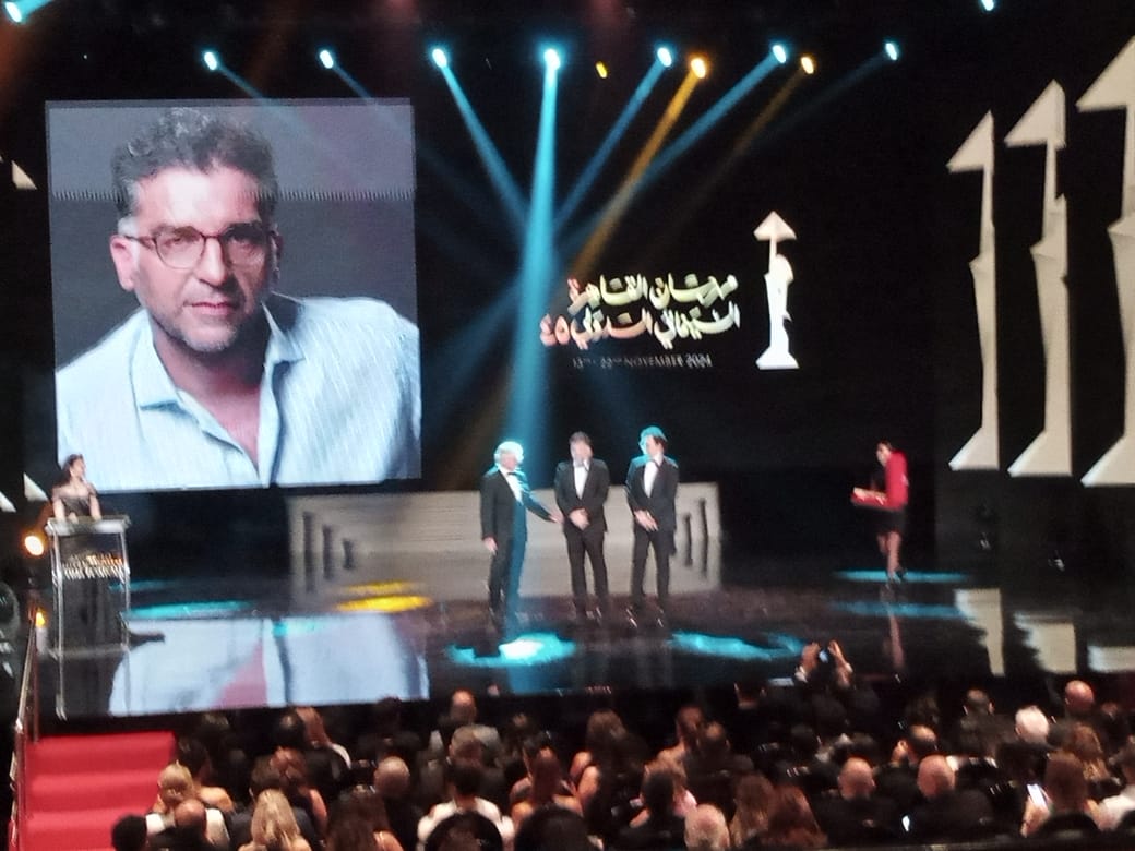 مهرجان القاهرة السينمائي يكرم المخرج البوسني دانيس تانوفيتش (5)