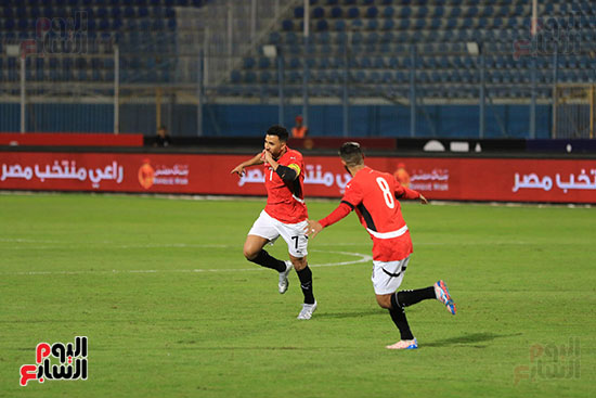 الاحتفال بالهدف الأول لمصر