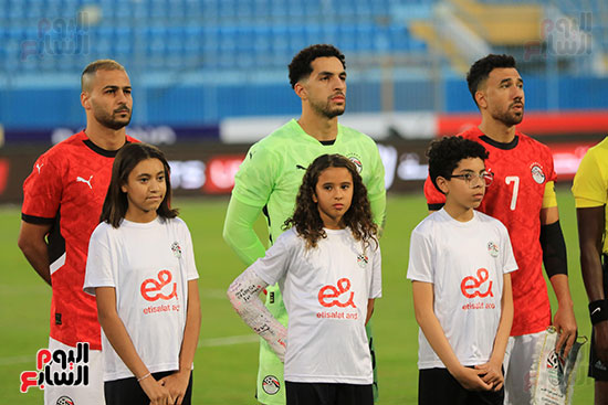 تريزيجيه ومصطفى شوبيرت وبيكهام