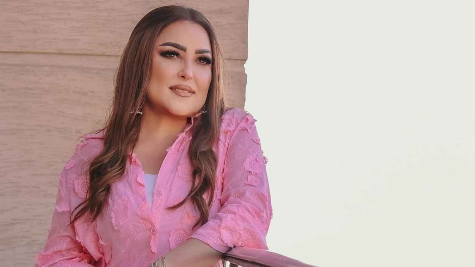 الفنانة نهال عنبر