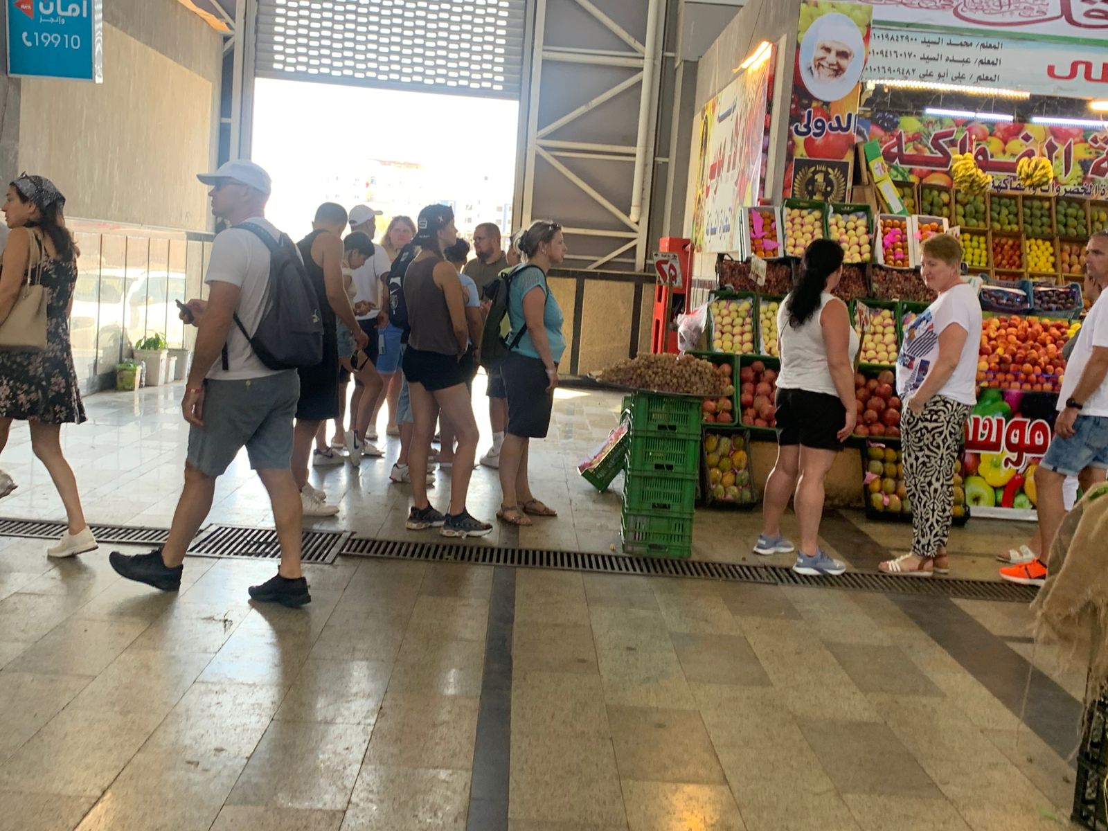 تصل أفواج من كل الجنسيات تصل أفواج من كل الجنسيات