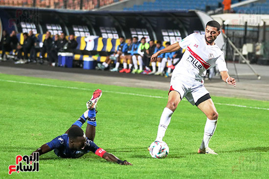 مصطفى شلبي خلال مباراة الزمالك وبلاك بلوز