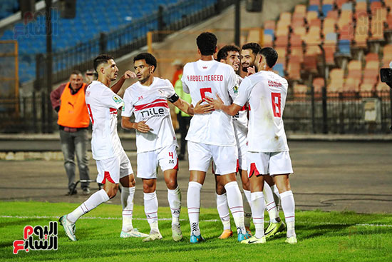 لاعبو الزمالك يحتفلون بالهدف