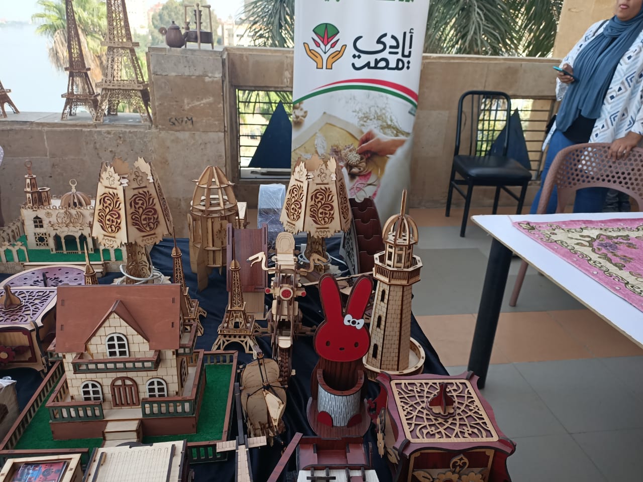 فتارة اسكندرية من الخشب فتارة اسكندرية من الخشب