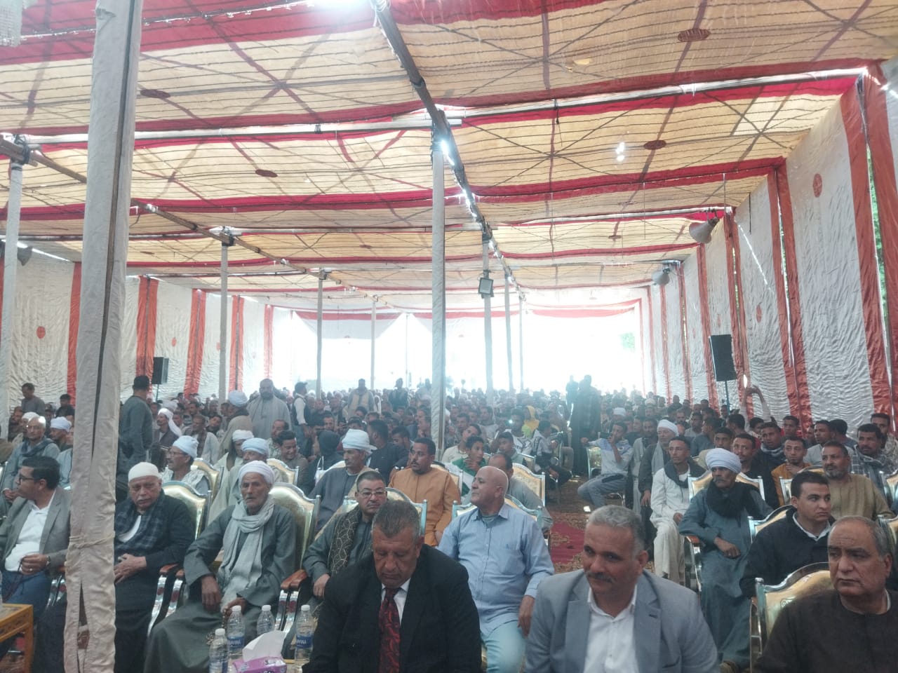 القيادات الشعبية والتنفيذية 