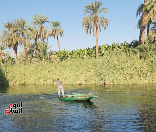 مركب-عم-سراج-فى-نيل-الأقصر-بالبر-الغربى مركب-عم-سراج-فى-نيل-الأقصر-بالبر-الغربى