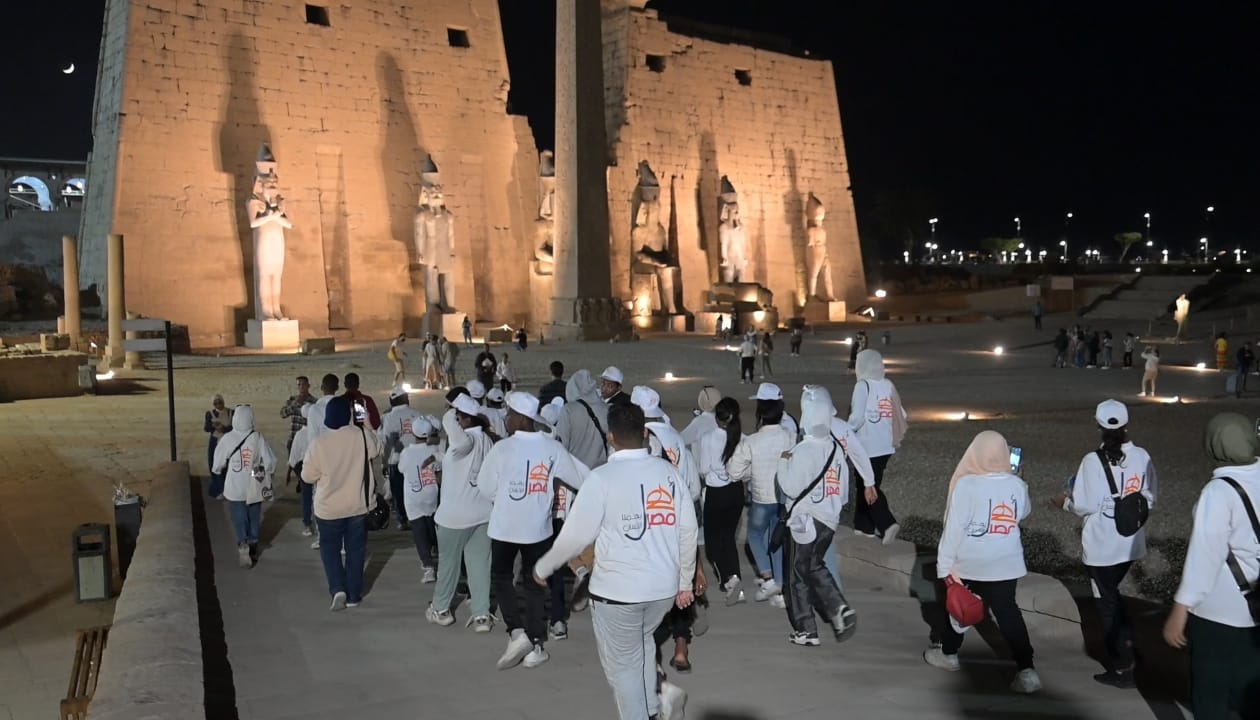 زيارة إلى معبد الأقصر