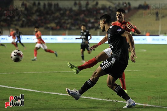 صراع ع الكرة بين  لاعيبي الاهلي وزد (2)