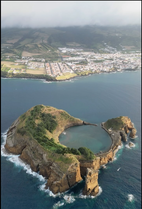 جزيرة فيلا فرانكا دو كامبو