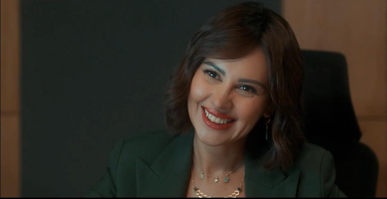 Yasmine Rais is accused in an embezzlement case in the first episode of Secret Number (1)