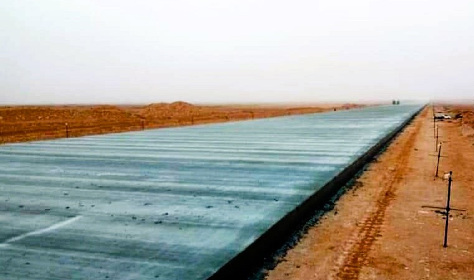 الانتهاء من ثالث قطاعات طريق سيوة الخرساني الانتهاء من ثالث قطاعات طريق سيوة الخرساني