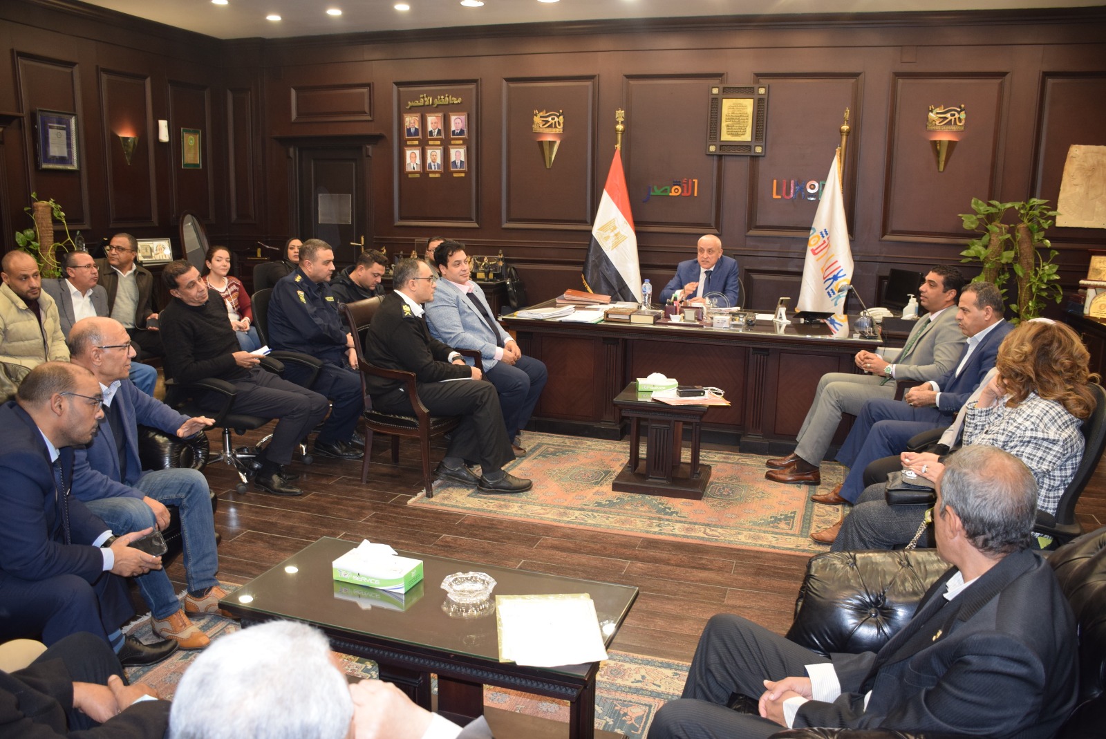 مناقشة الإستعدادات النهائية لإحتفالية العيد القومى للمحافظة