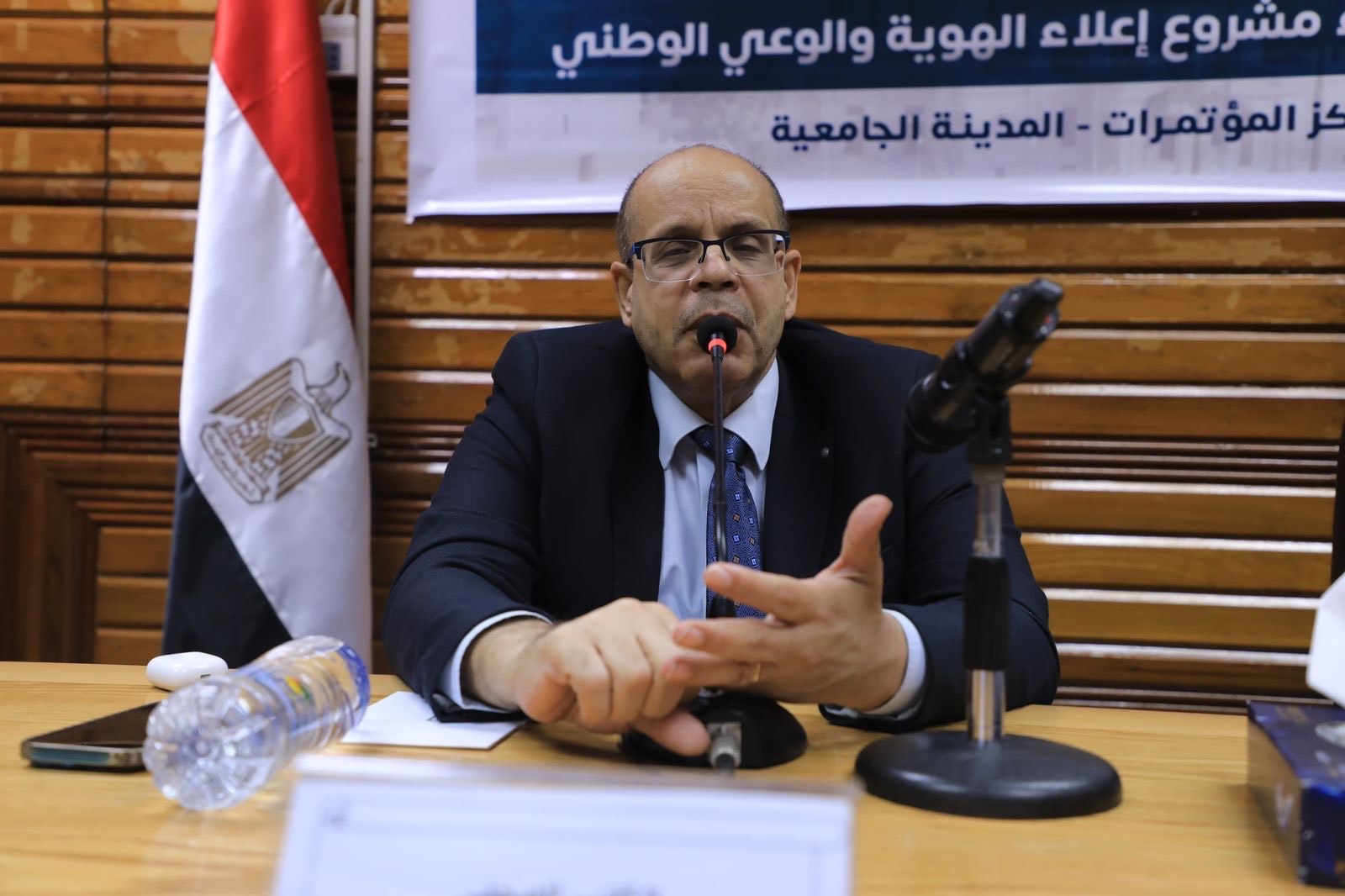 الكاتب الصحفي أكرم القصاص