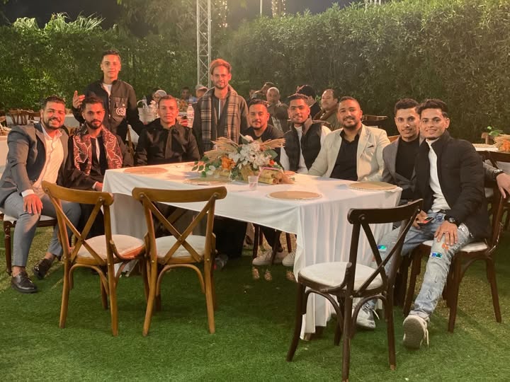 أبناء عمومة العروس أبناء عمومة العروس