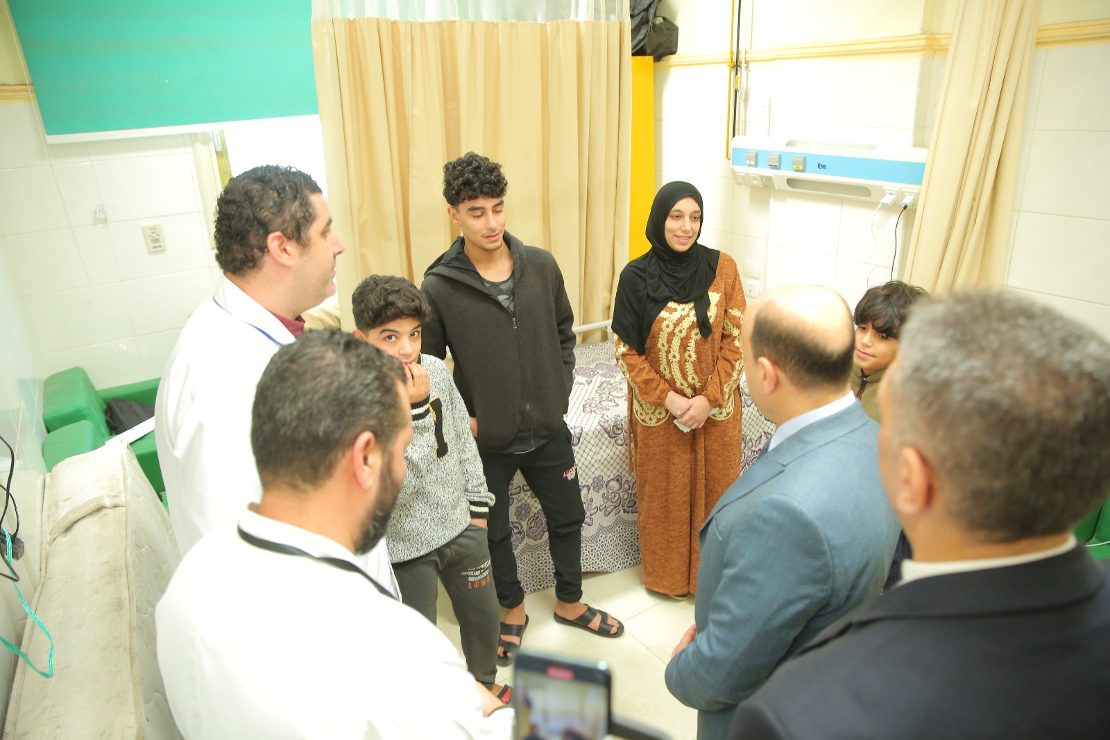 محافظ كفر الشيخ يتابع أحوال الأسر الفلسطينية محافظ كفر الشيخ يتابع أحوال الأسر الفلسطينية