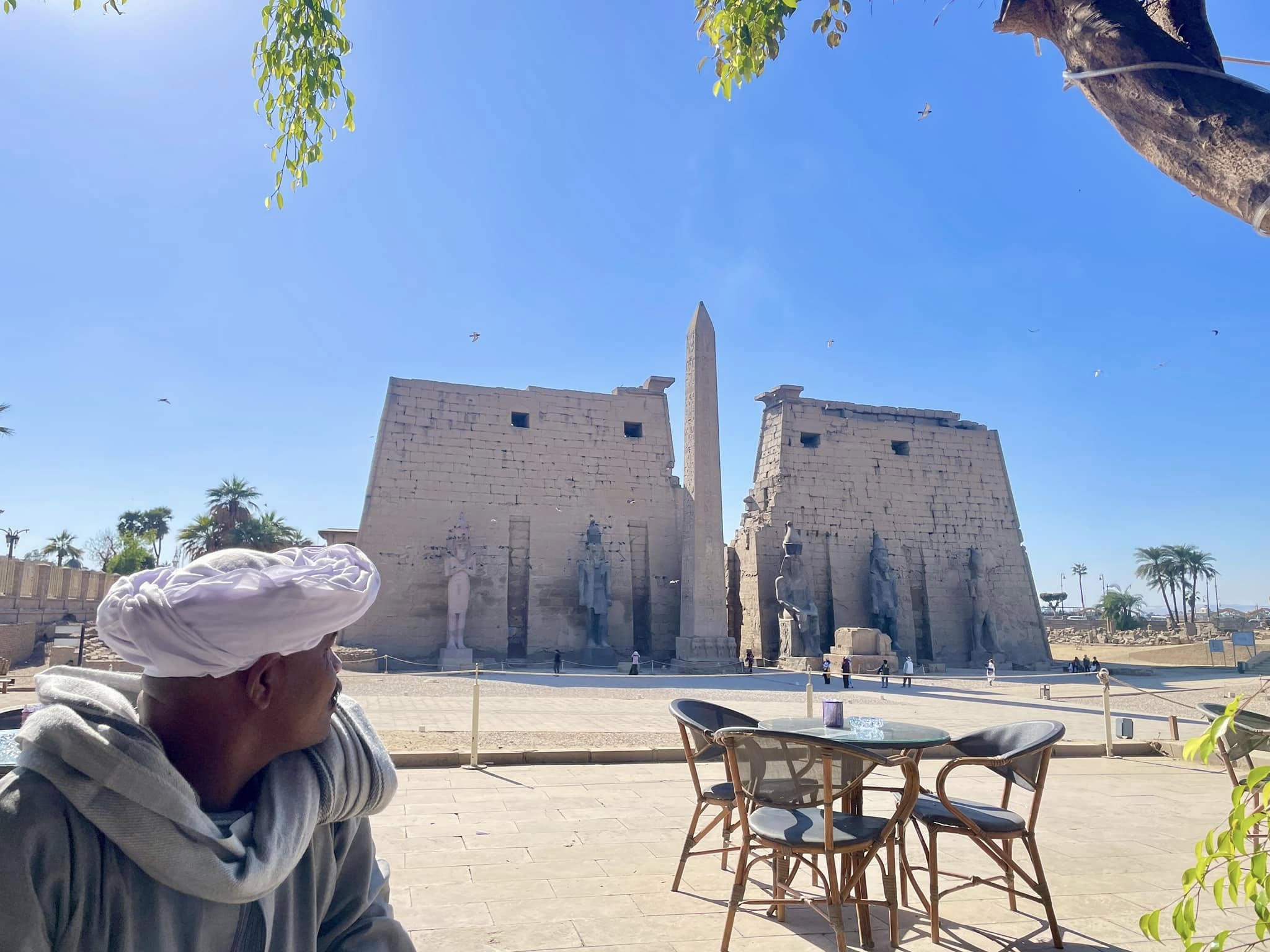 كبير عمال معابد الكرنك والأقصر محمود فاروق كبير عمال معابد الكرنك والأقصر محمود فاروق