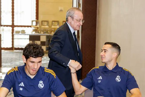 أنشيلوتي مع بعثة ريال مدريد في قطر (7)