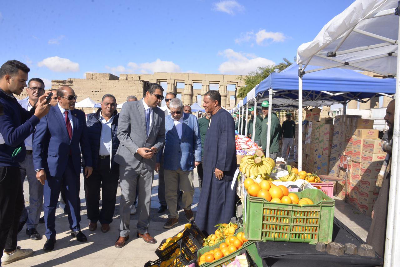 سوق جديد اليوم الواحد بساحة أبو الحجاج وتوفير لحوم ودواجن