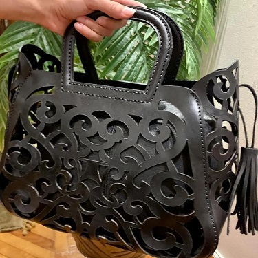 حقيبة من الجلد الطبيعي حقيبة من الجلد الطبيعي