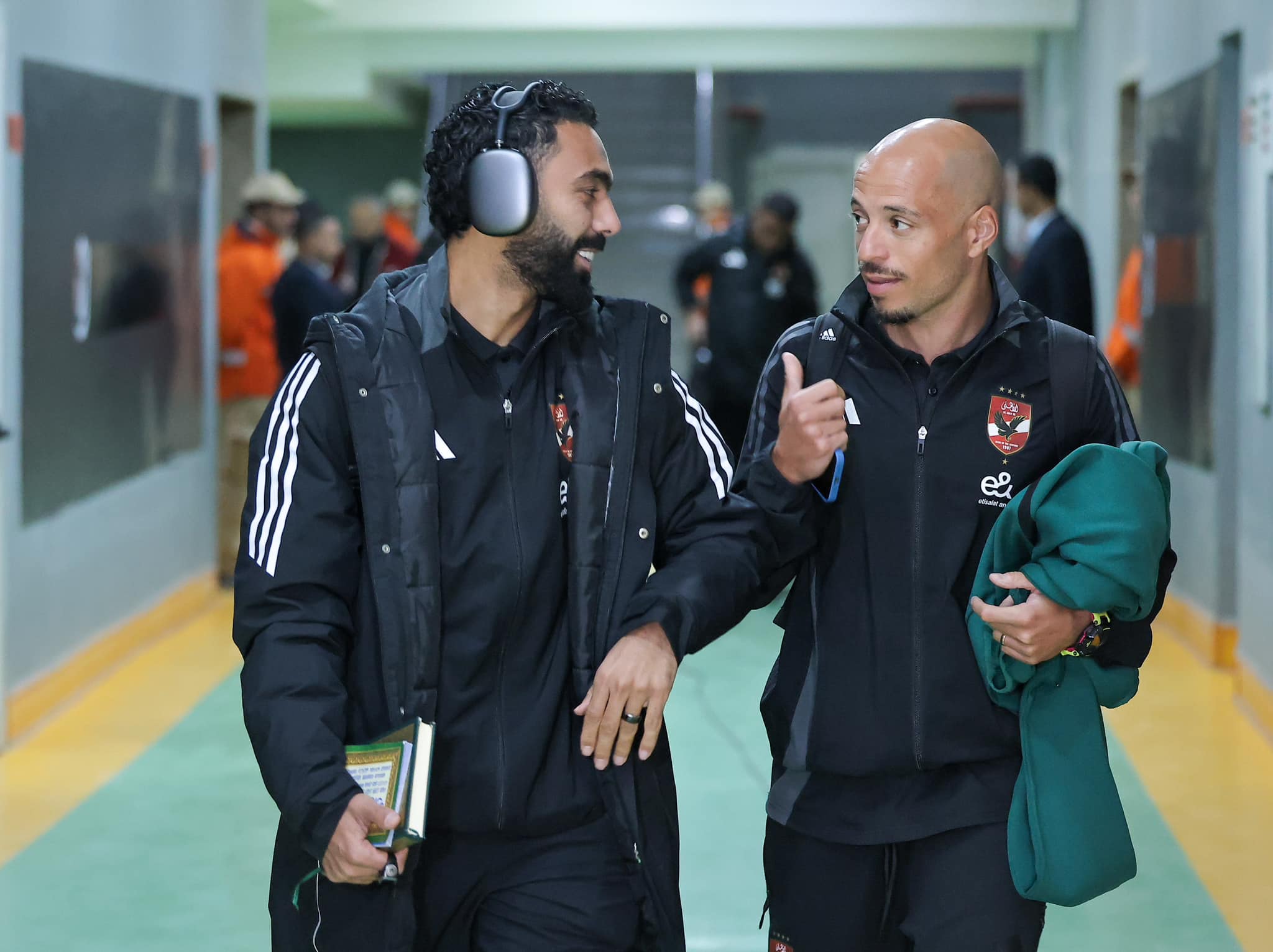 لقطات من وصول الاهلي ملعب برج العرب لمواجهة الأهلي (22)