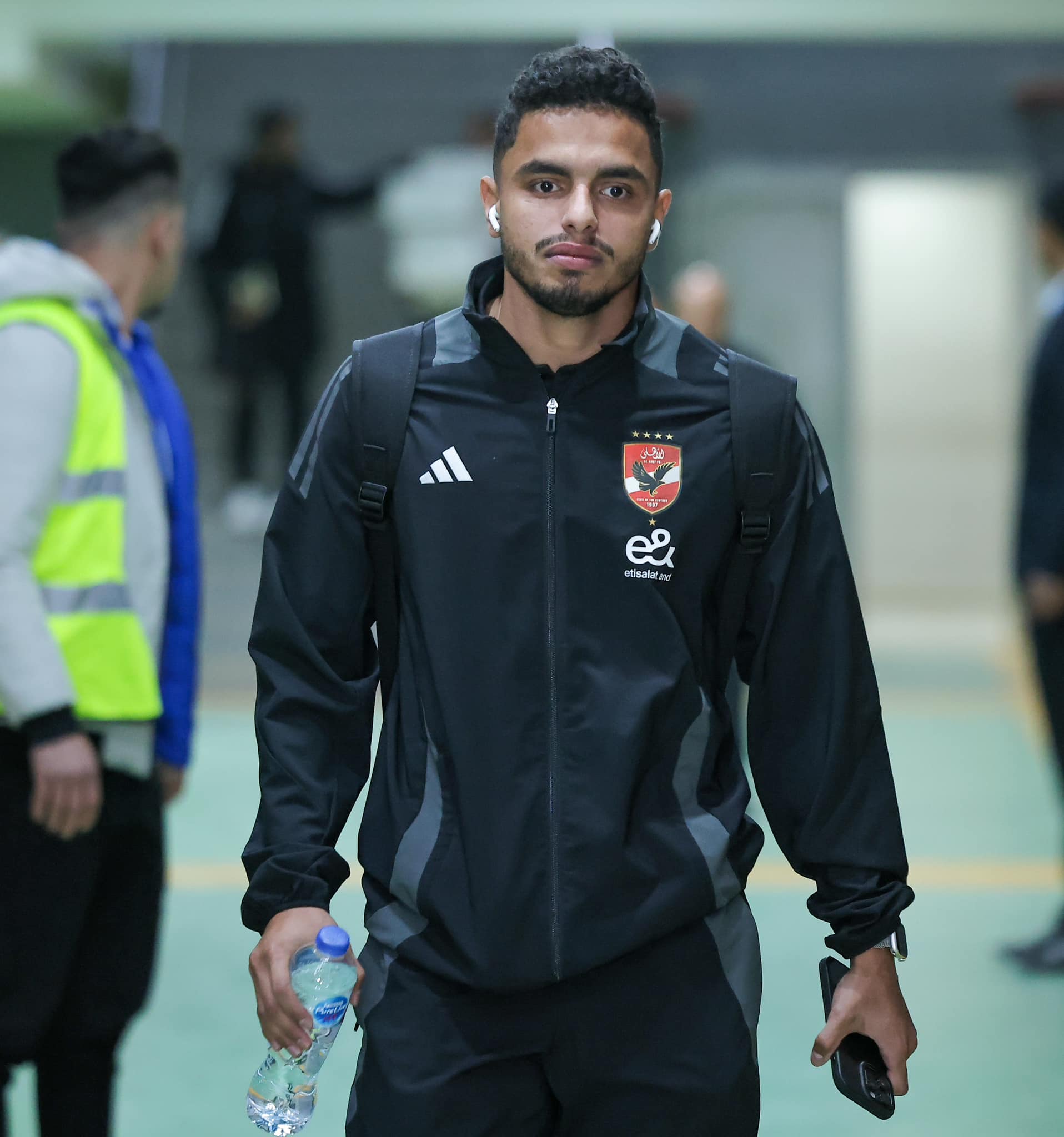 لقطات من وصول الاهلي ملعب برج العرب لمواجهة الأهلي (19)