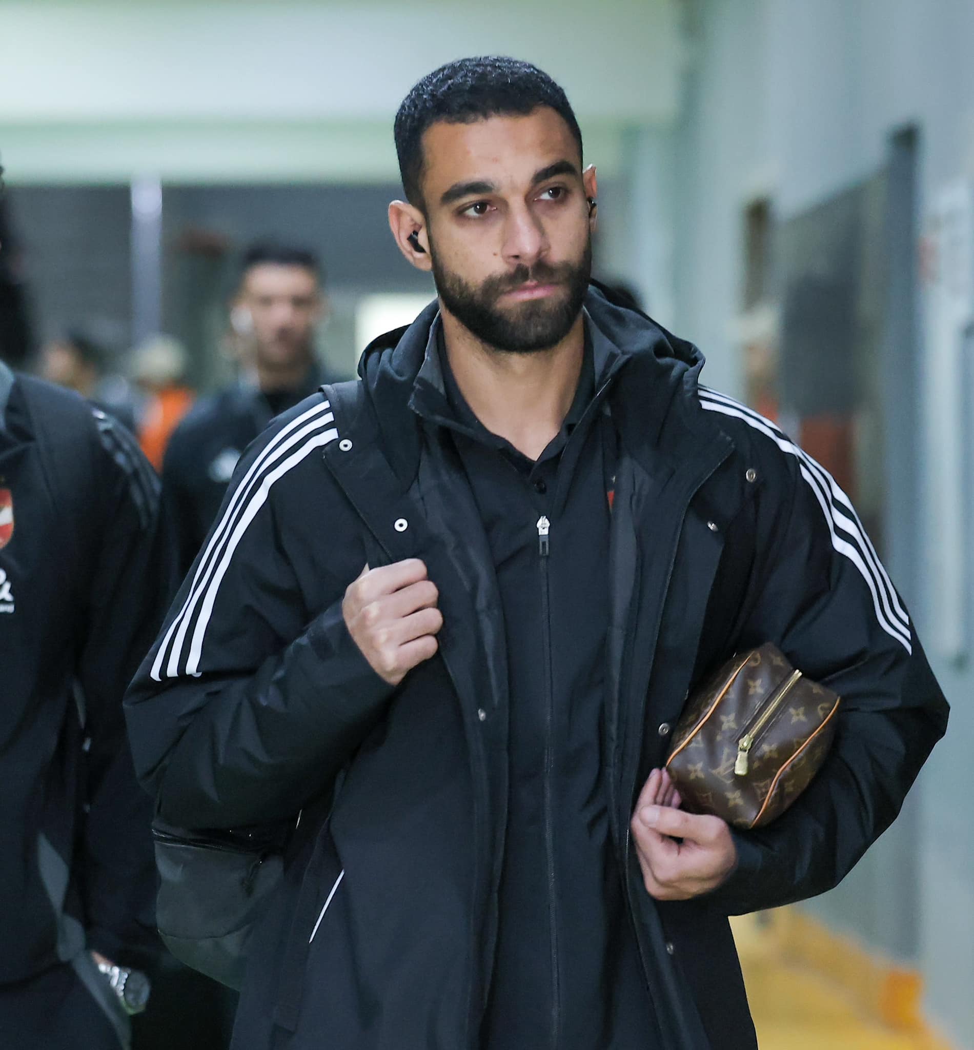 لقطات من وصول الاهلي ملعب برج العرب لمواجهة الأهلي  (10)