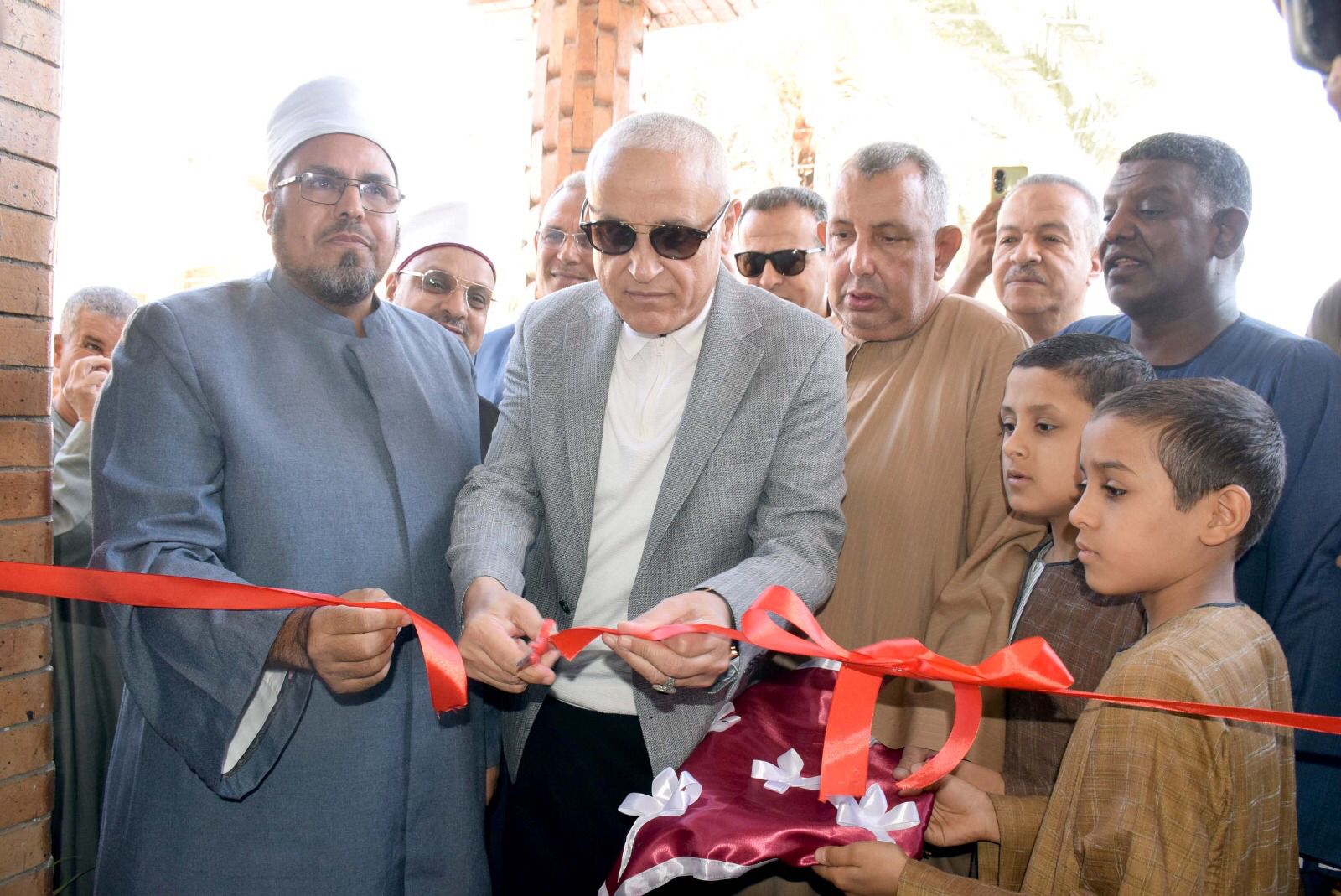 محافظ الأقصر يفتتح مسجد حسب ربه بقرية الحبيل بالبياضية