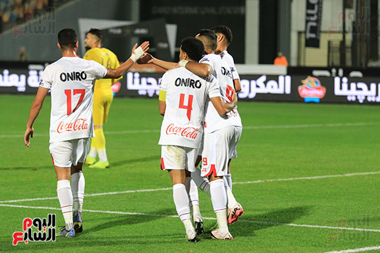 احتفال ناصر منسى مهاجم الزمالك  (2)