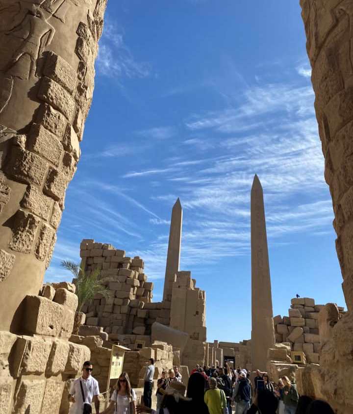 جانب من زيارات المعالم الأثرية والسياحية حول مدينة الأقصر قبل رأس السنة الميلادية جانب من زيارات المعالم الأثرية والسياحية حول مدينة الأقصر قبل رأس السنة الميلادية
