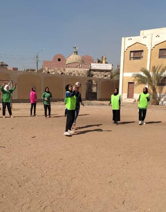 تصفيات بطولة كرة اليد بالمعاهد الأزهرية بأسوان تصفيات بطولة كرة اليد بالمعاهد الأزهرية بأسوان