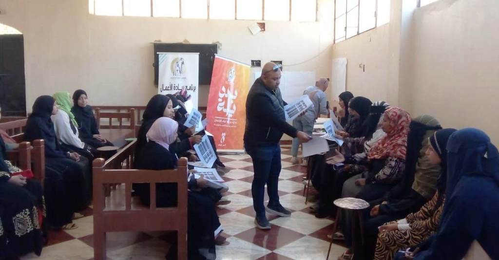 جانب من تدريب السيدات جانب من تدريب السيدات