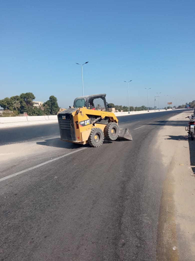 تجميل مدخل مدينة الزينية على الطريق الزراعى السريع تجميل مدخل مدينة الزينية على الطريق الزراعى السريع