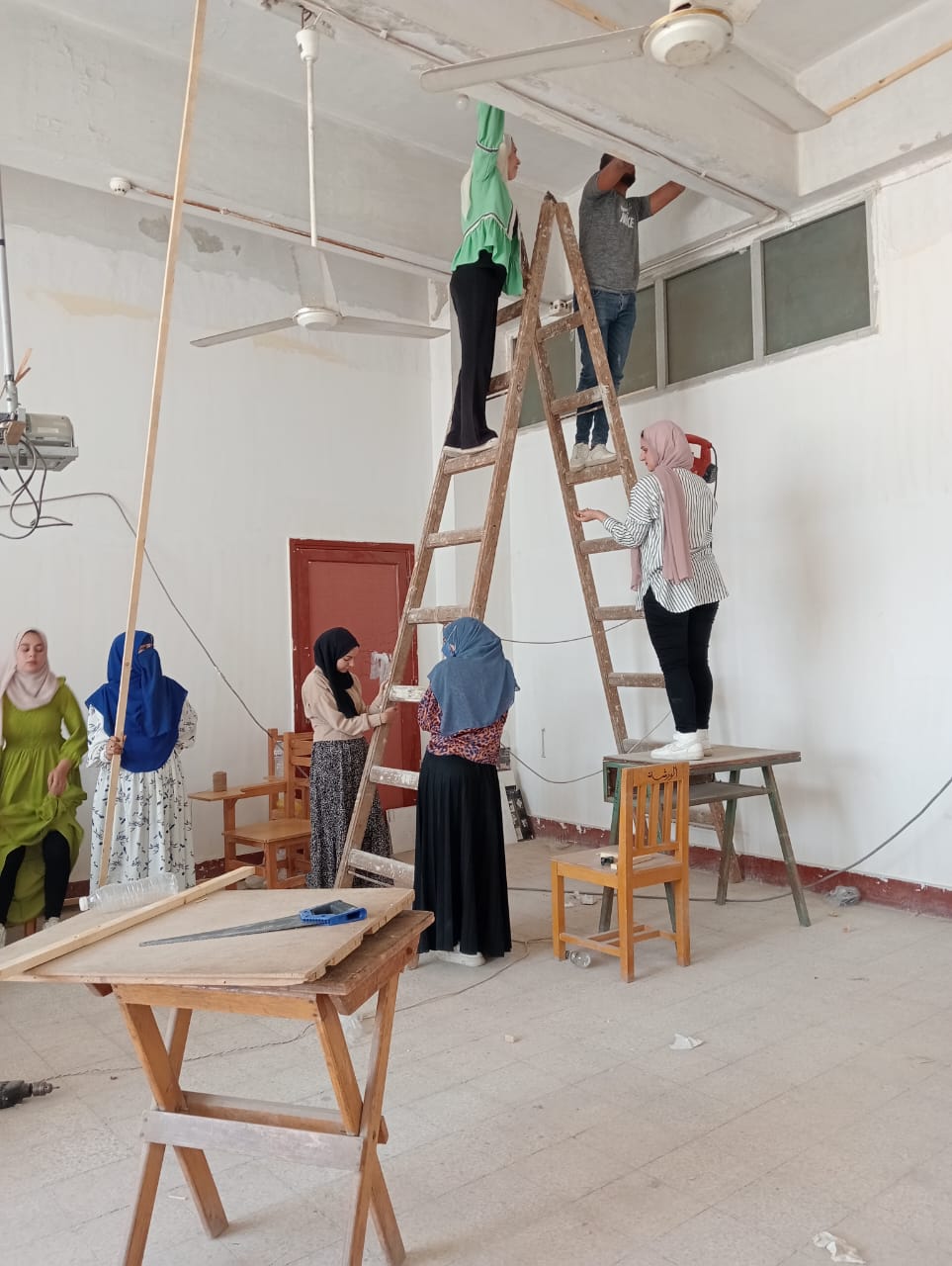 طلاب الكلية طلاب الكلية