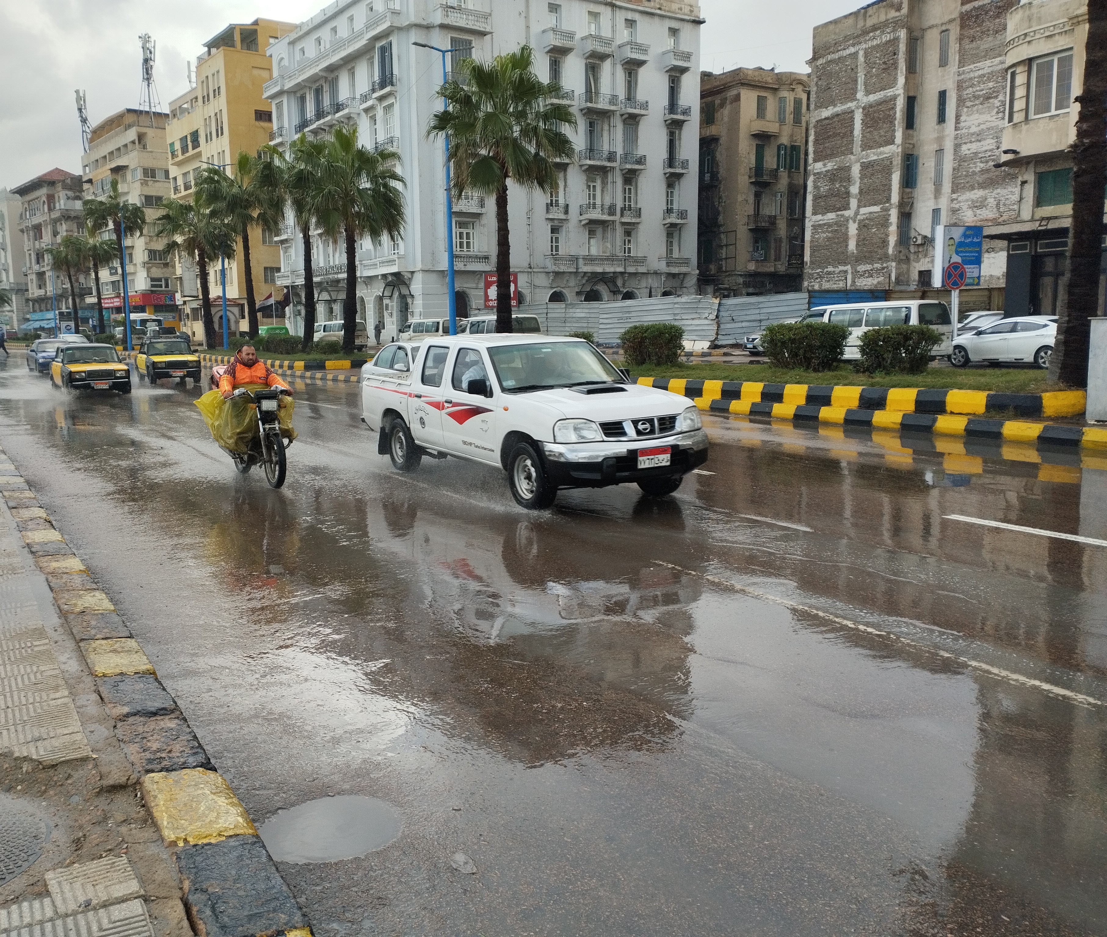 تعطيل الدراسة بسبب سوء الأحوال الجوية في الإسكندرية (1)