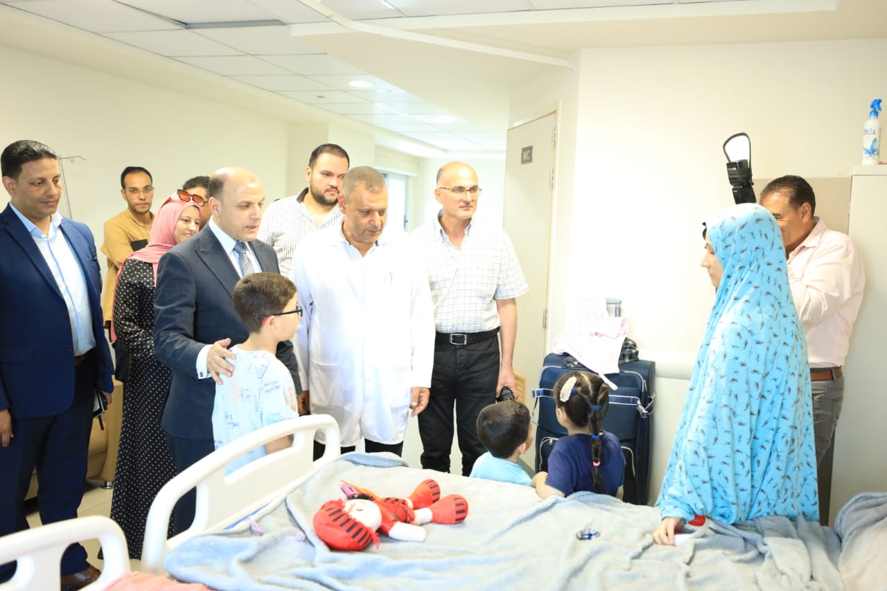 جانب من جولة المحافظ لمستشفى بيلا