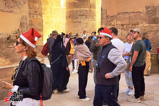 بهجة-السياح-بهدايا-رأس-السنة-الميلادية