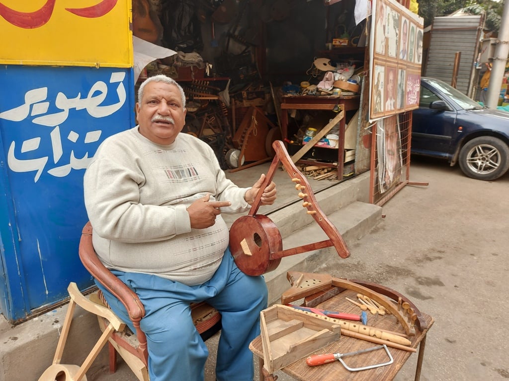 اقدم صانع لالة السمسمية فى محافظات القناة