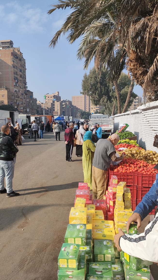 سوق اليوم الواحد بإمبابة