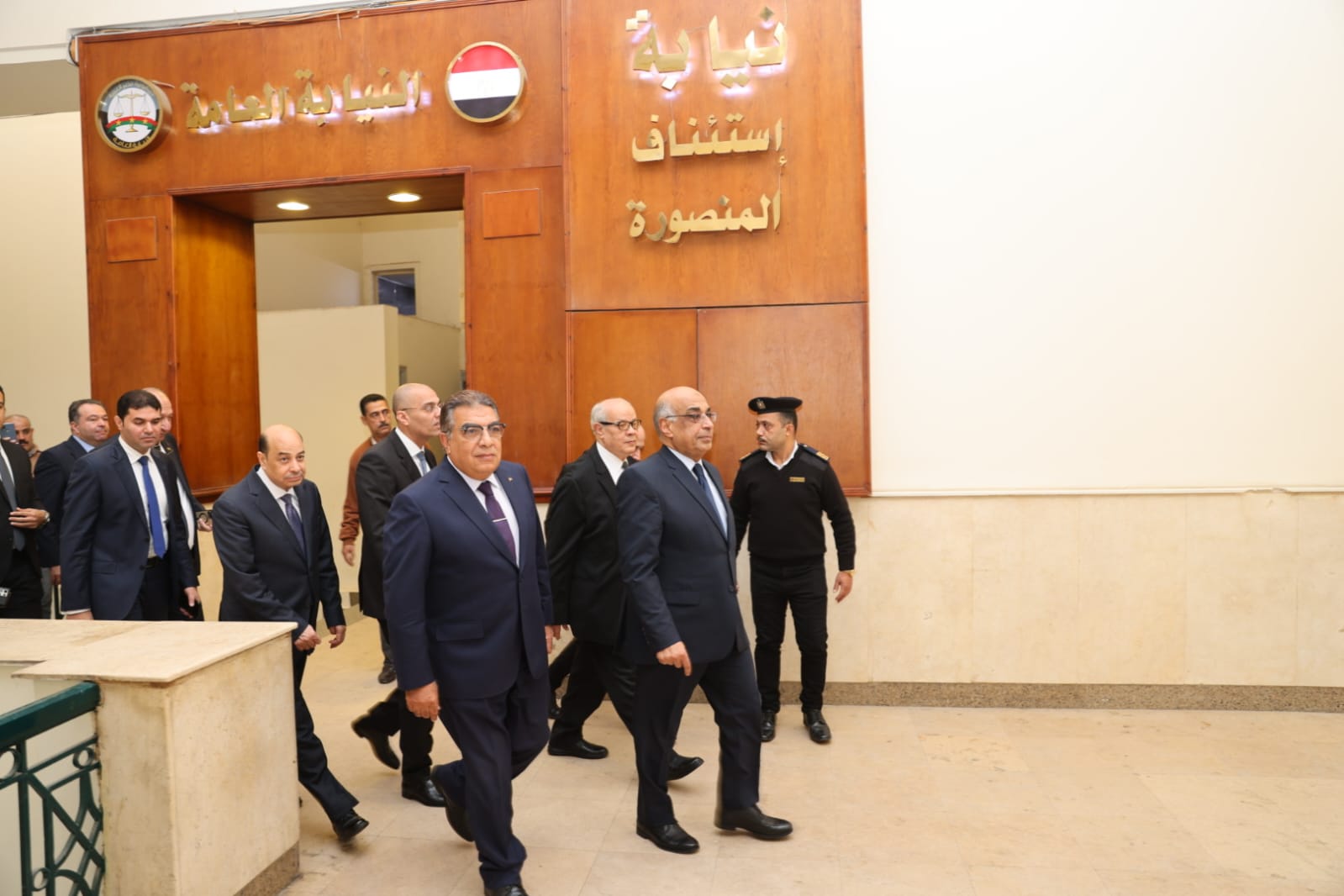 وزير العدل يتفقد محكمة جنوب المنصورة (10)