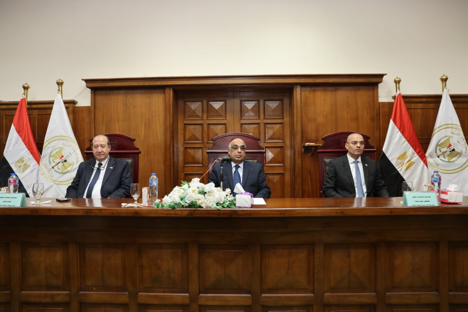 وزير العدل يتفقد محكمة جنوب المنصورة (5)