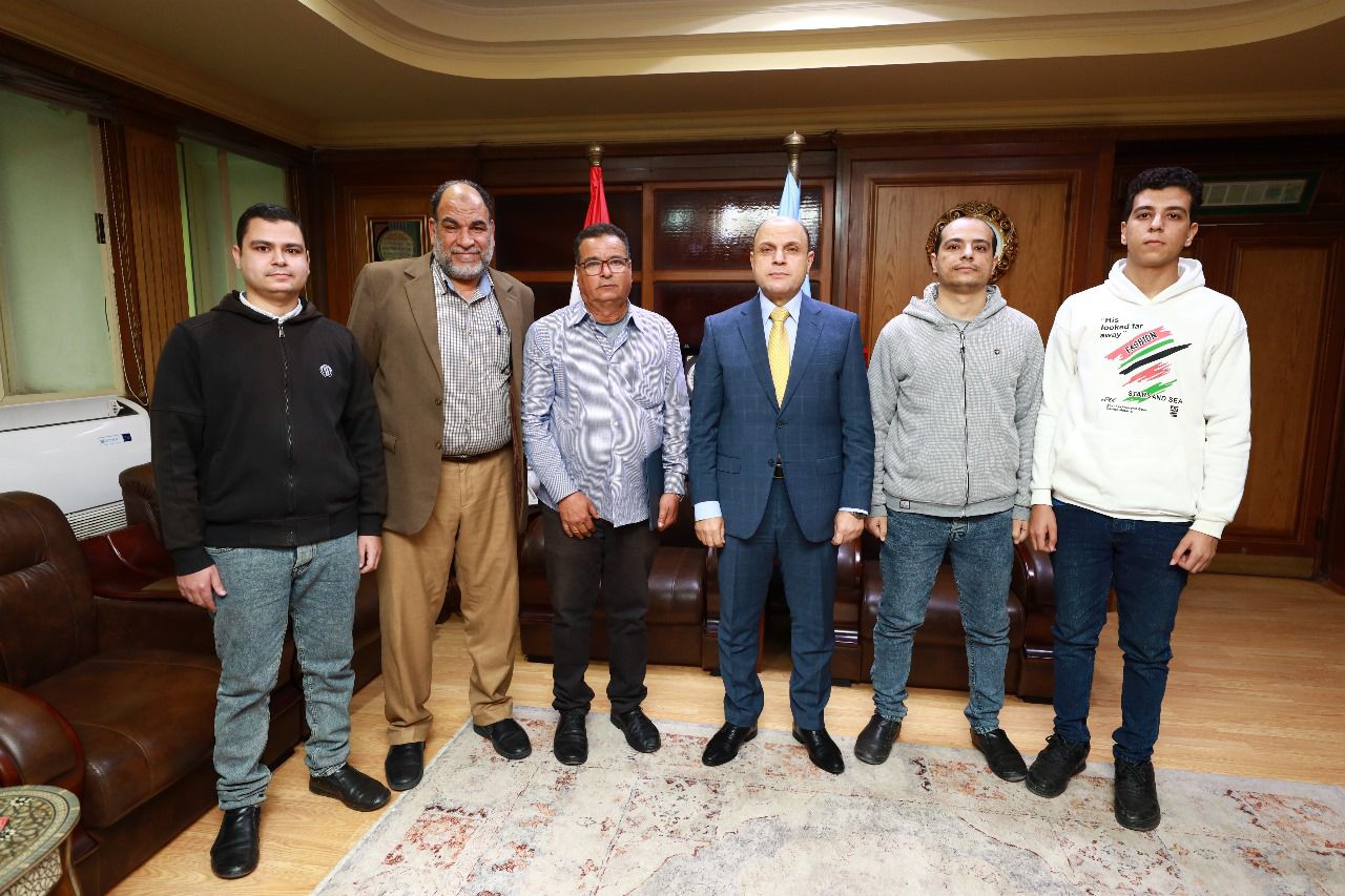 محافظ كفر الشيخ وشعبان عامر وأنجاله